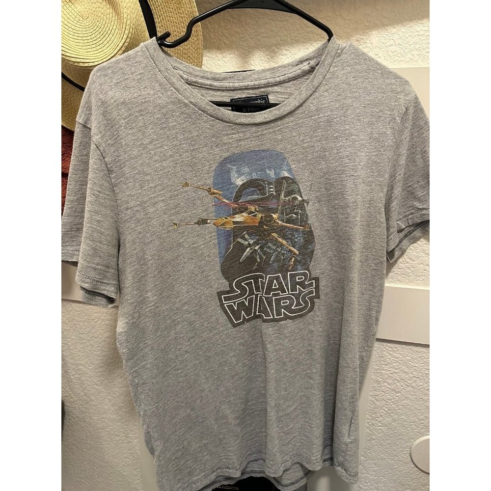 Star Wars Abercrombie & Fitch Men's T-Shirt Size Small 100% Cotton Single-Stitch